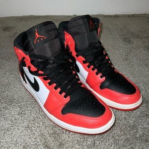 Jordan 1 Retro Rare Air Max Orange